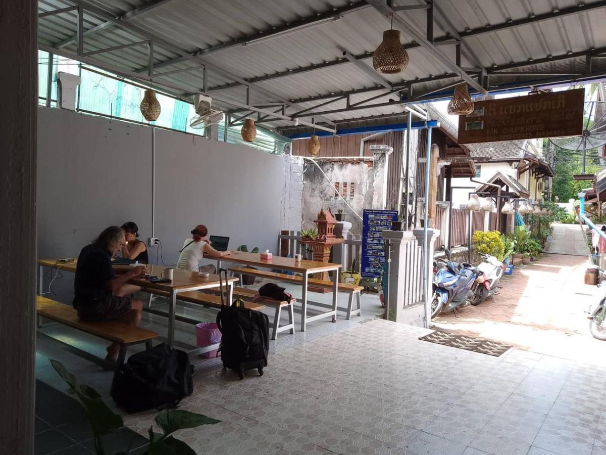 Funny Backpacker Hostel Luang Prabang Exteriör bild